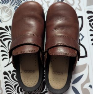 ECCO Women's Dark Brown Leather Slip-Ons